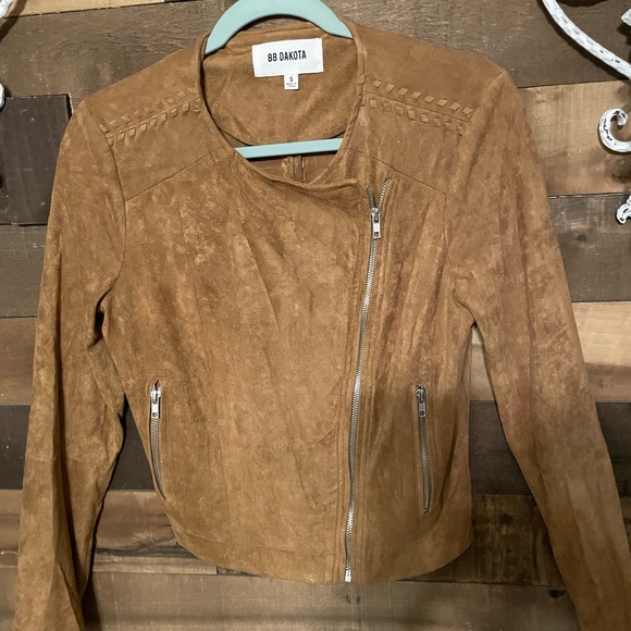 BB Dakota Jackets & Blazers - BB Dakota Women's Tan Suede Leather Jacket